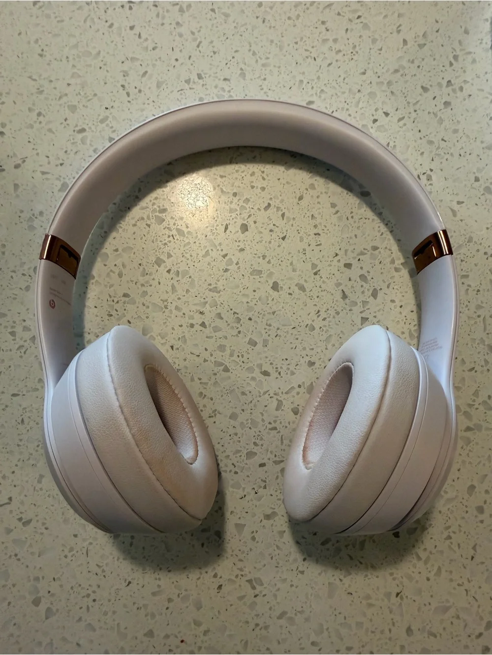 Beats by Dre Solo 4 Wireless Headphones - Light Pink with Rose Gold Accents